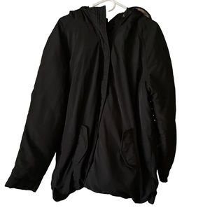 Old Navy coat with fur hood sz XXL Gently worn; send best offer today!